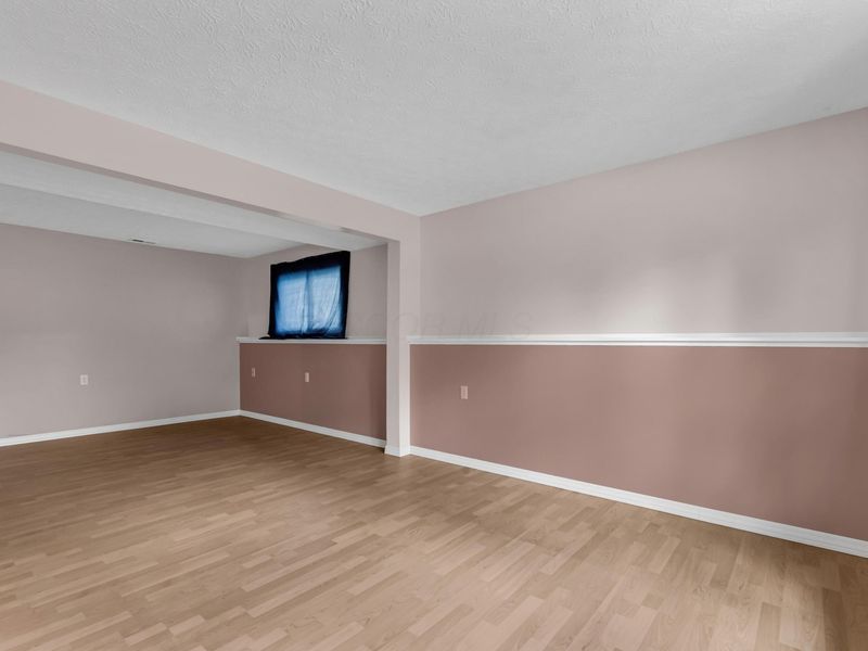 5869 Nike Drive , Hilliard, OH 43026 Photo 37