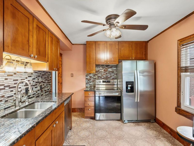 833 Copeland Road, Columbus, OH 43212 Photo 16