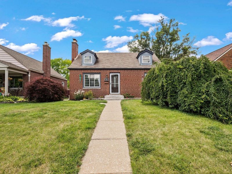833 Copeland Road, Columbus, OH 43212 Photo 2