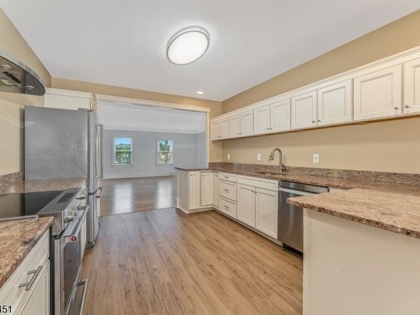 16 MAIN STREET, Unit 3N, Flemington, NJ 08822