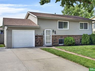 5705 Ogden Street, Omaha, NE 68104