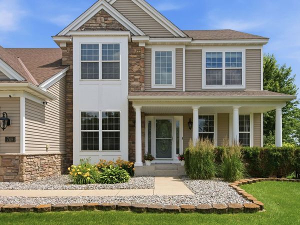 749 Ali Lane, Victoria, MN 55386