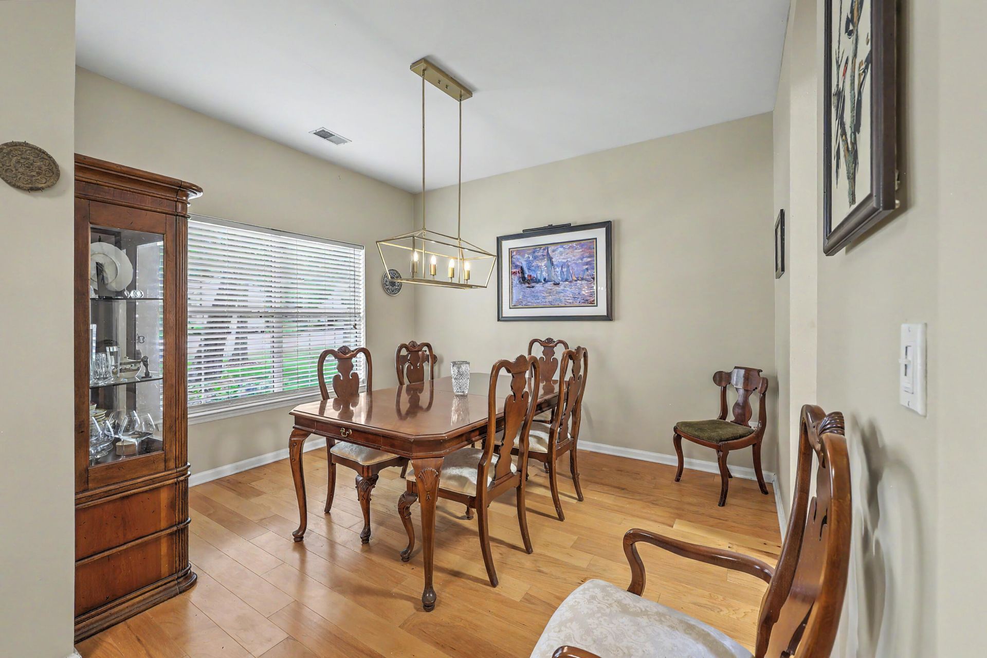 561 Pointe Of Oaks Road Photo 10