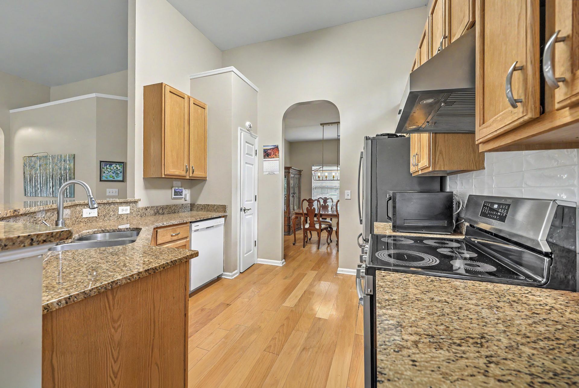 561 Pointe Of Oaks Road Photo 13