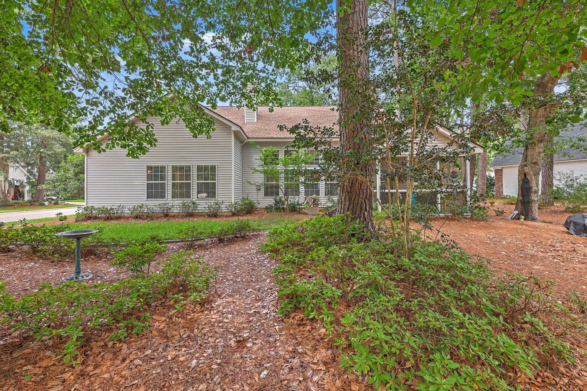 561 Pointe Of Oaks Road Photo 35