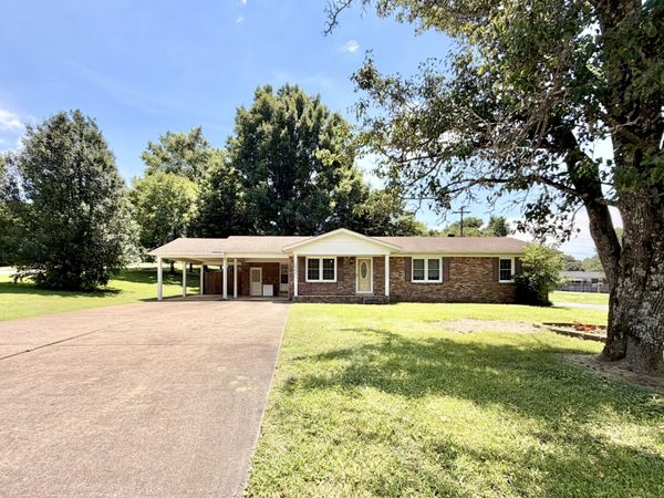 1521 Mill St , Pulaski, TN 38478