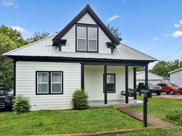 118 Nall Ave , Centerville, TN 37033