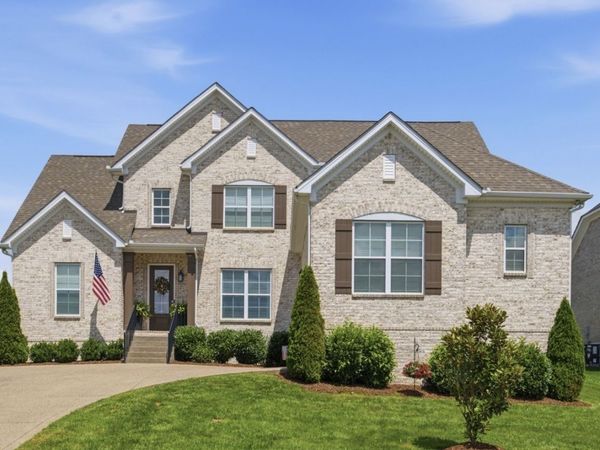 269 Crooked Creek Ln , Hendersonville, TN 37075