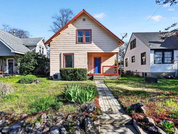 2202 W College Ave, Spokane, WA 99201