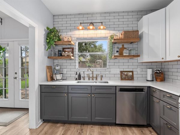 1209 York Castle DR, Pflugerville, TX 78660