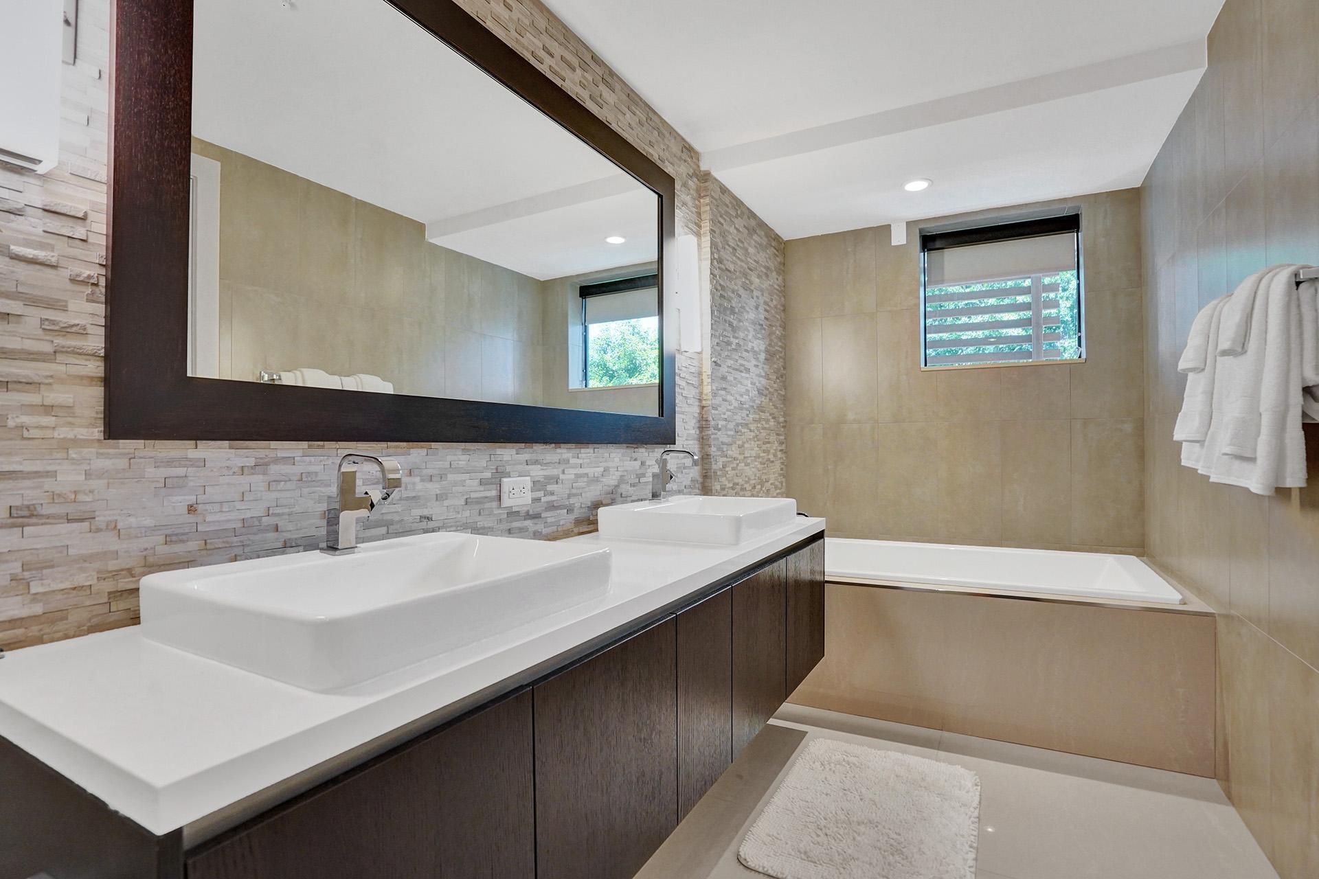 3040 N Ocean Boulevard, Unit N205, Fort Lauderdale, FL 33308 Photo
