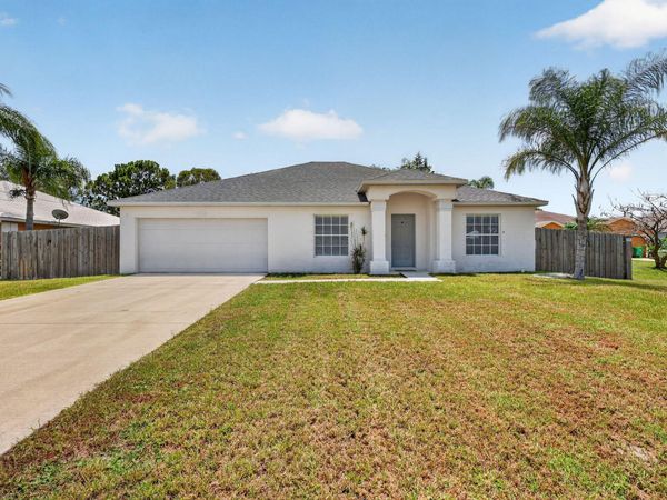 6115 NW Nolia Court, Port St. Lucie, FL 34983
