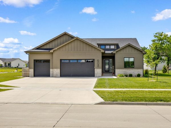 608 Deer Haven Street, Polk City, IA 50226