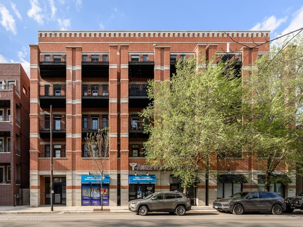 2222 W Belmont Avenue, Unit 404, Chicago, IL 60618 Main Photo