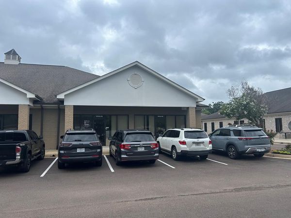 2704 West Oxford Loop Suite 114-G, Oxford, MS 38655