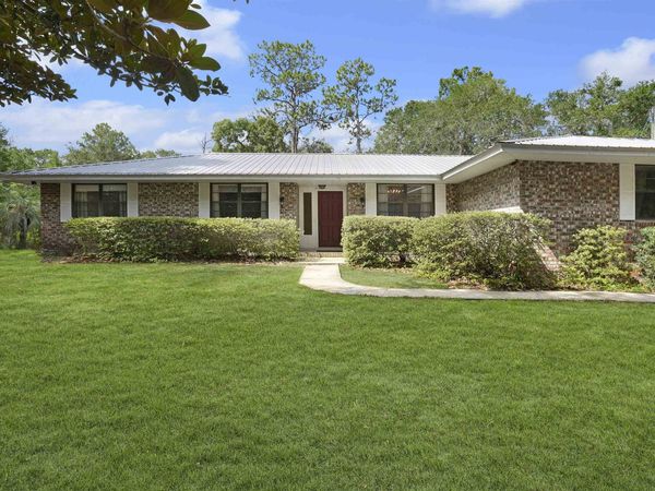 137 Tallow Rd, Pomona Park, FL 32181