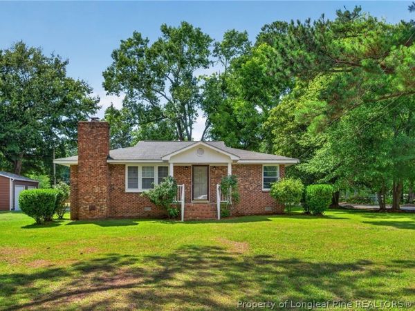 211 Burton Avenue, Dunn, NC 28334
