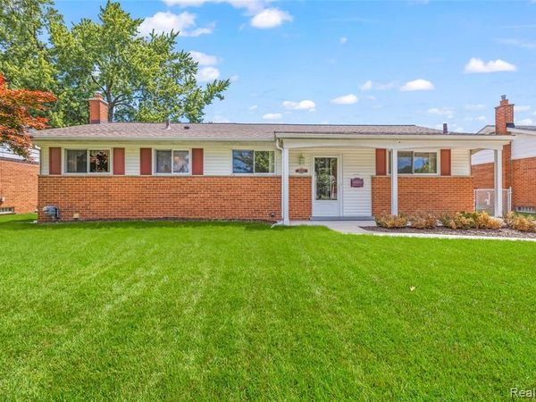 14582 Blue Skies Street, Livonia, MI 48154