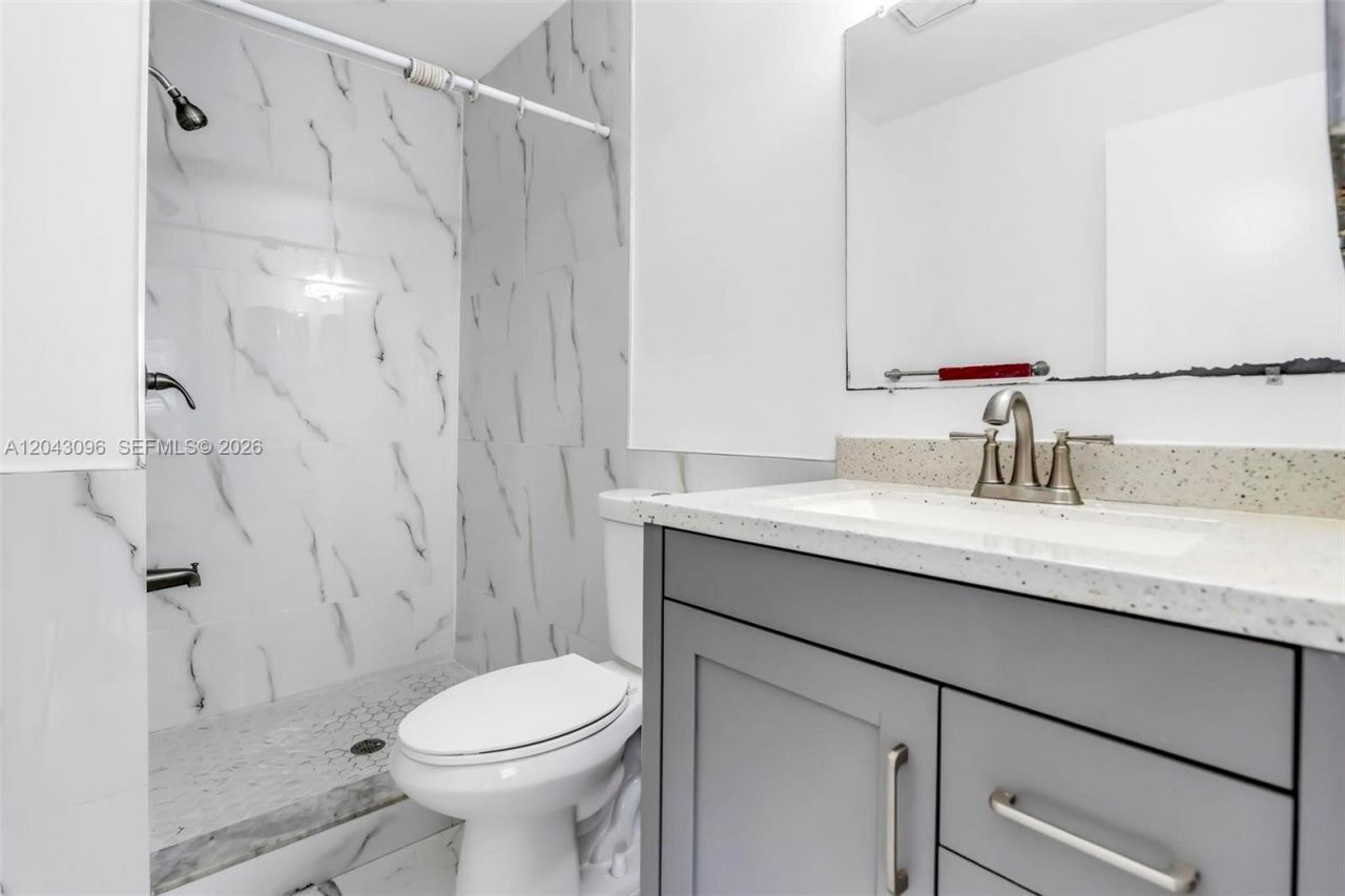22 Canterbury Ln , Unit 22, Tamarac, FL 33319 Photo