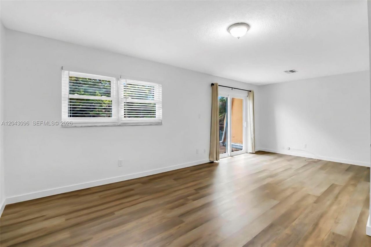 22 Canterbury Ln , Unit 22, Tamarac, FL 33319 Photo