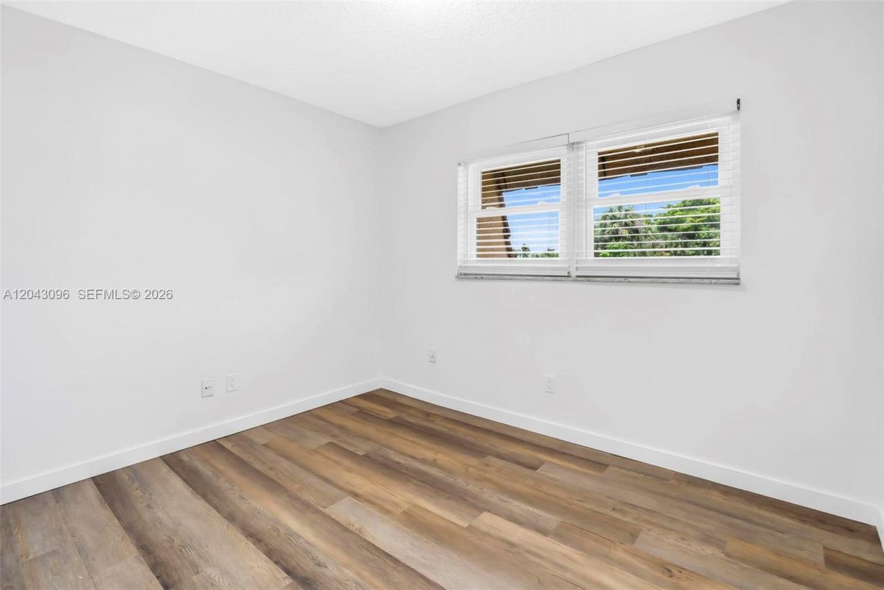 22 Canterbury Ln , Unit 22, Tamarac, FL 33319 Photo