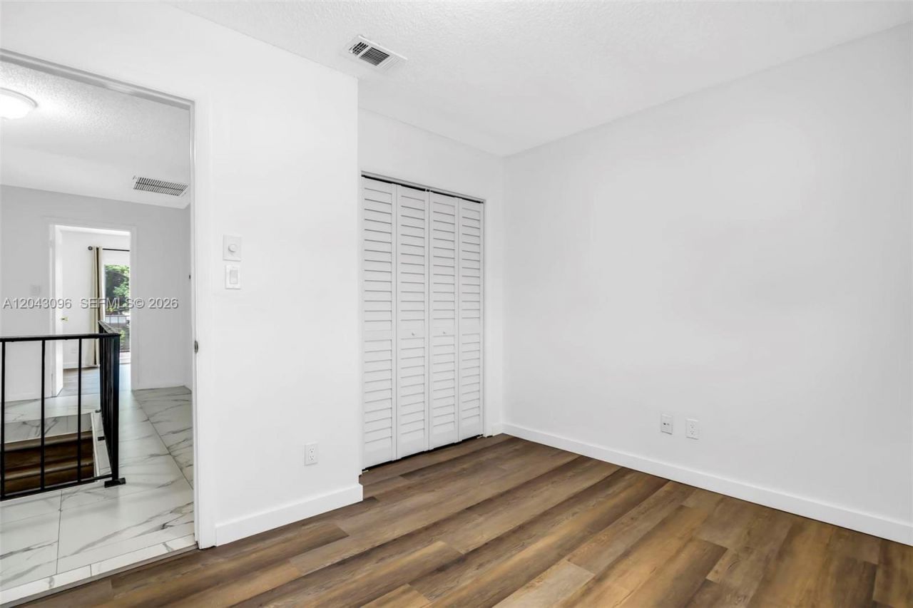 22 Canterbury Ln , Unit 22, Tamarac, FL 33319 Photo