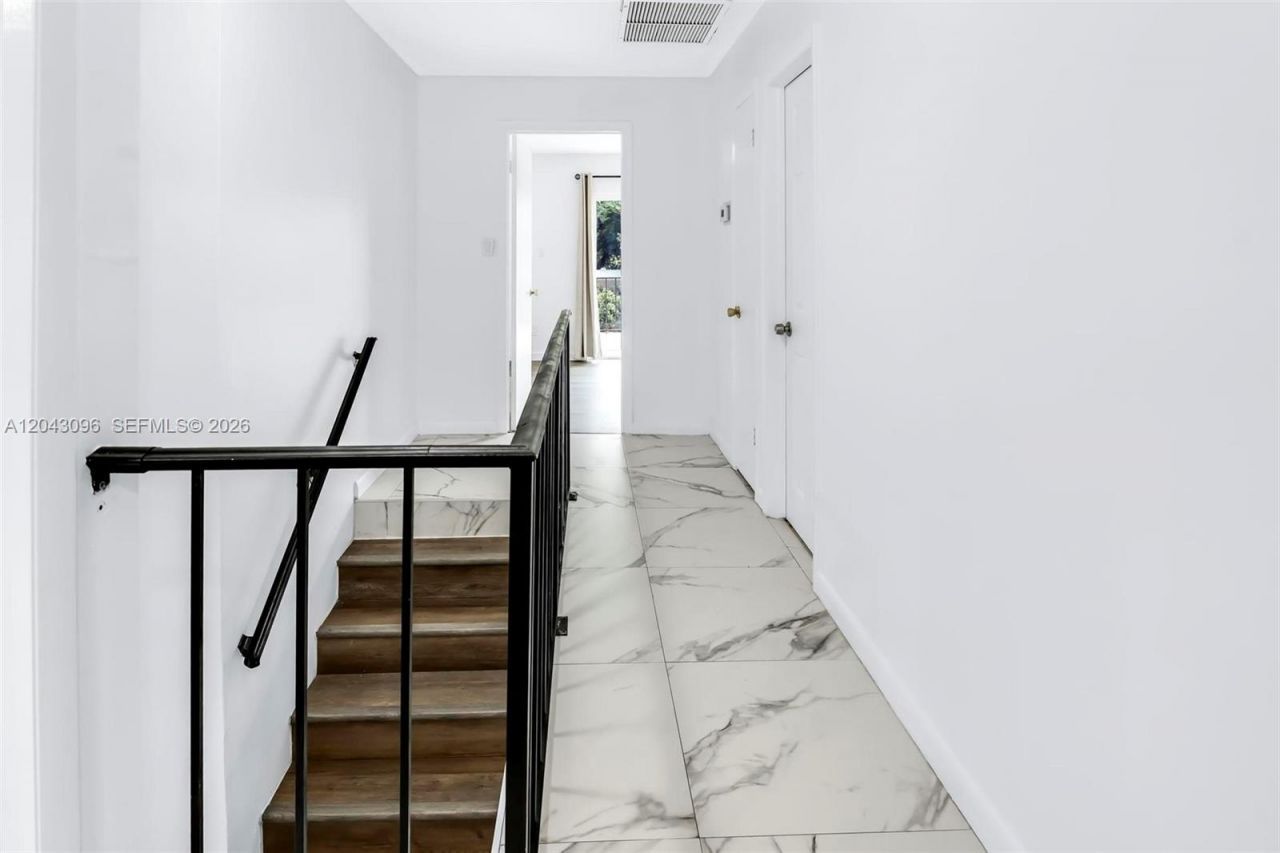 22 Canterbury Ln , Unit 22, Tamarac, FL 33319 Photo