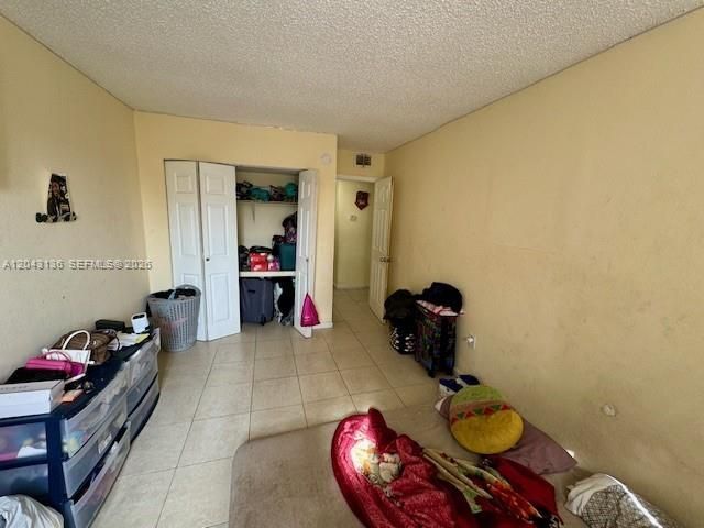 3700 NW 21st St , Unit 410, Lauderdale Lakes, FL 33311 Photo