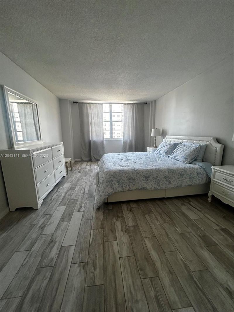 251 174th St , Unit 1607, Sunny Isles Beach, FL 33160 Photo