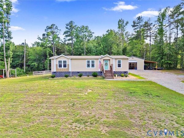24591 Price Drive, Amelia, VA 23002