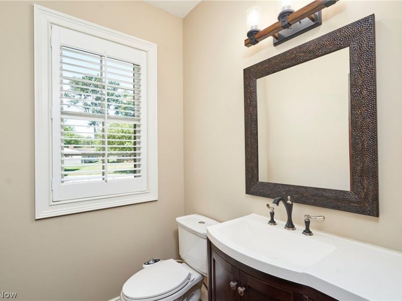 2781 Country Club Boulevard, Rocky River, OH 44116 Photo 24