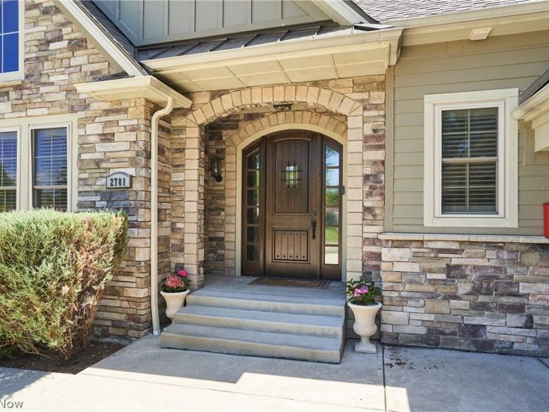 2781 Country Club Boulevard, Rocky River, OH 44116 Photo 3