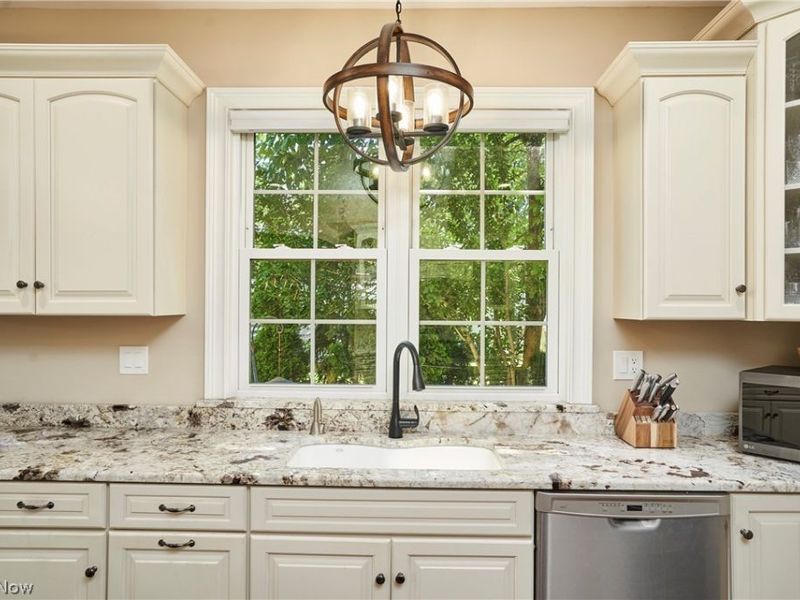 2781 Country Club Boulevard, Rocky River, OH 44116 Photo 9