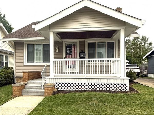 2187 Olive Avenue , Lakewood, OH 44107