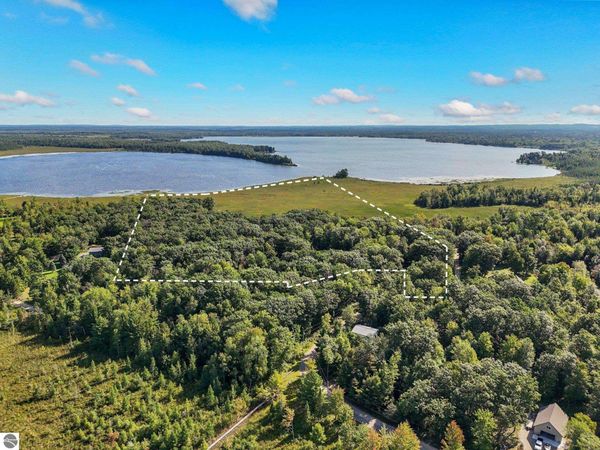 7001 Jasmin Drive, St Helen, MI 48656