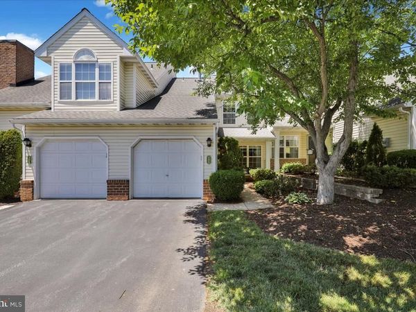 132 HICKORY LANE, READING, PA 19610
