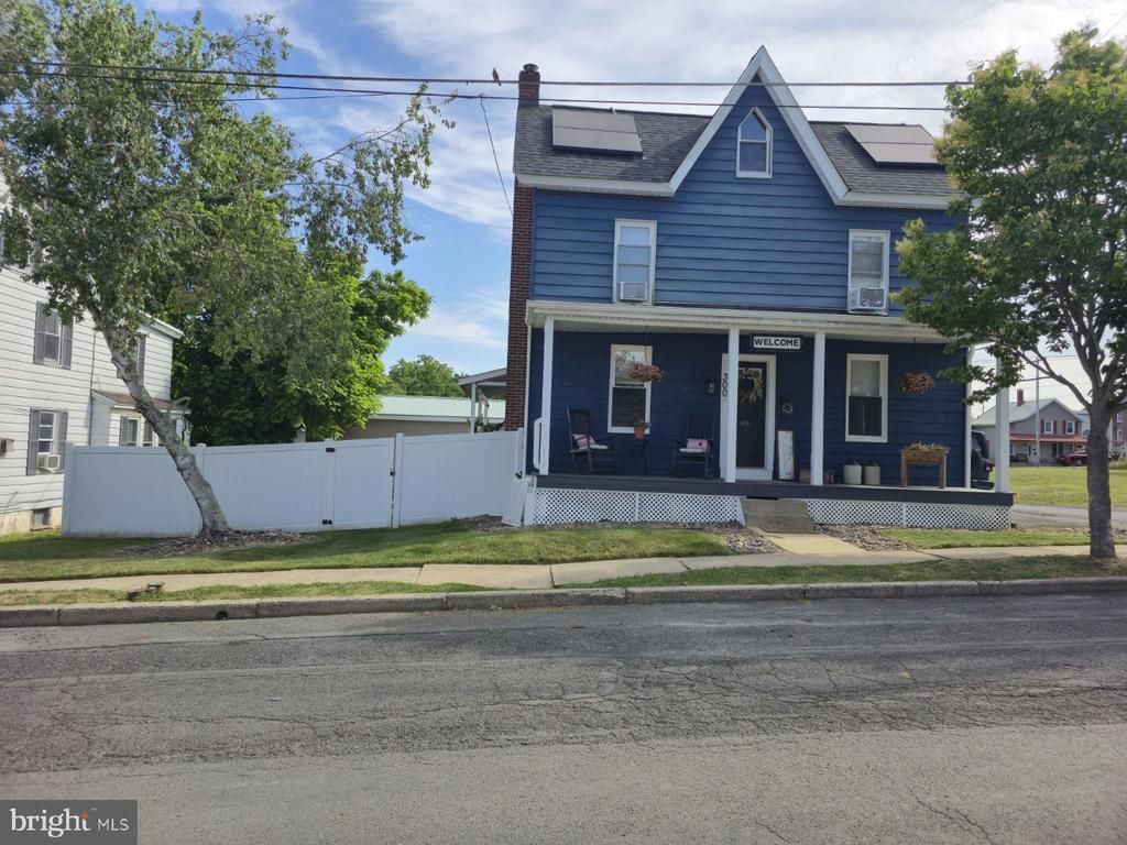 300 W MIFFLIN STREET , ORWIGSBURG, PA 17961
