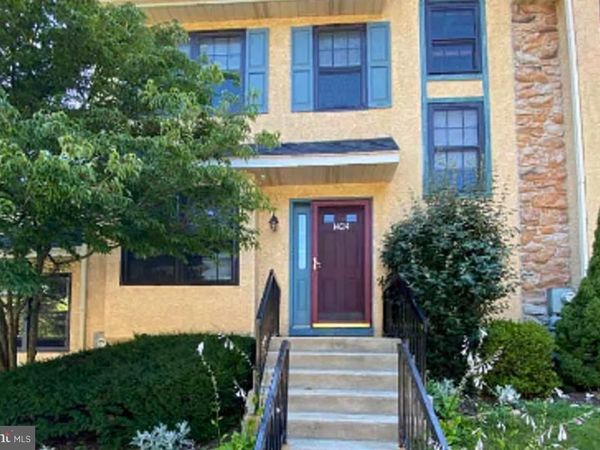 1424 REDWOOD COURT , WEST CHESTER, PA 19380