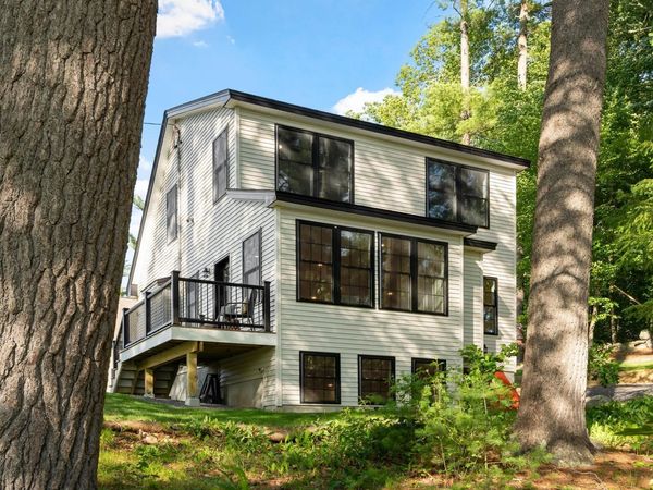 7 Beach Road, Hampstead, NH 03841