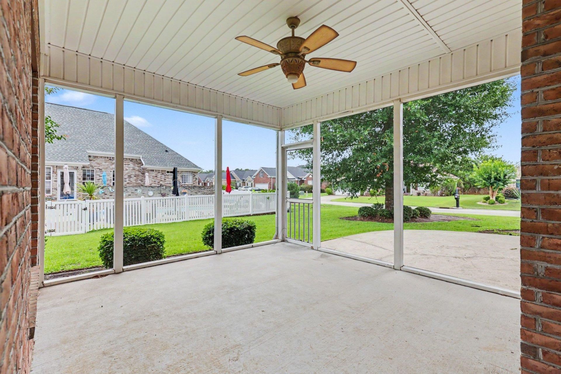 219 Cypress Estates Dr. Photo 39