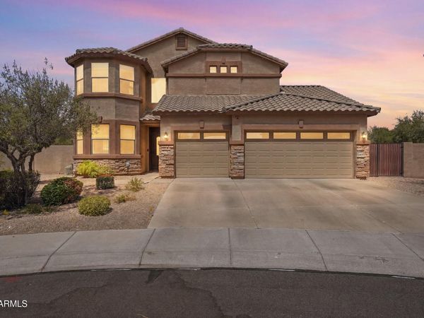 8371 W SPUR Drive, Peoria, AZ 85383