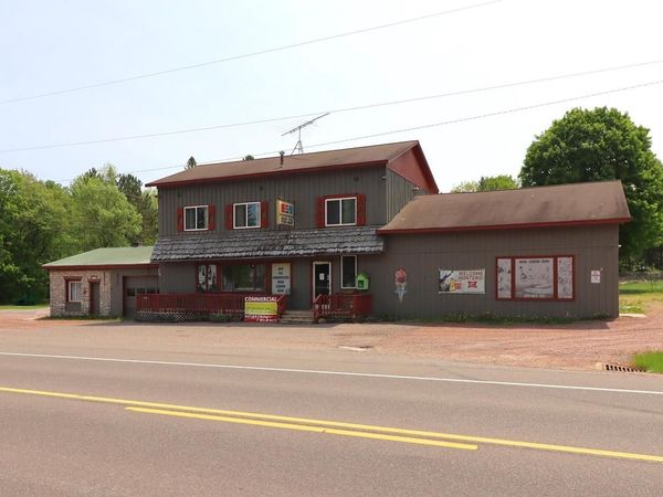 22195 Hwy 63, Grand View, WI 54839