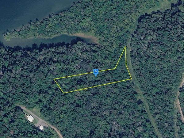 185 Hawks Bill Dr , Gainesboro, TN 38562