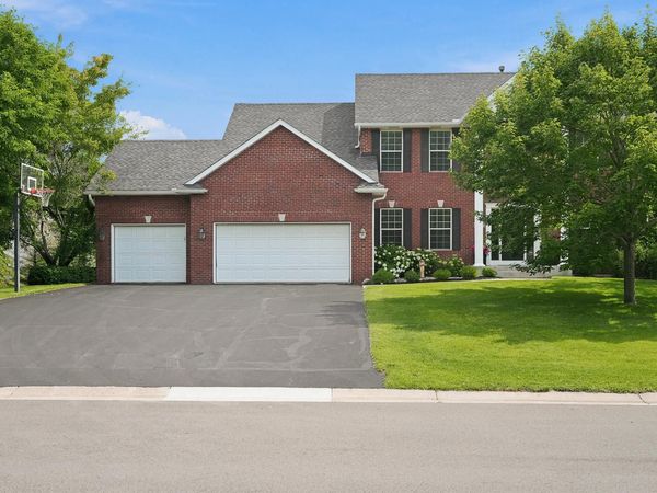 10196 Stony Creek Drive, Woodbury, MN 55129