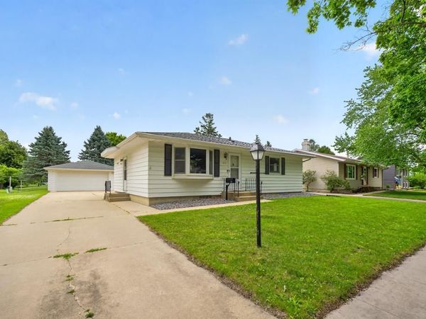 915 16 1/4 Street SE, Rochester, MN 55904