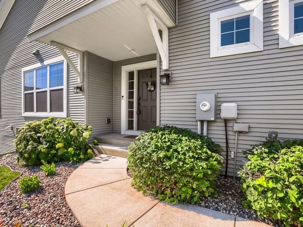 10734 Kingsfield Lane, Woodbury, MN 55129