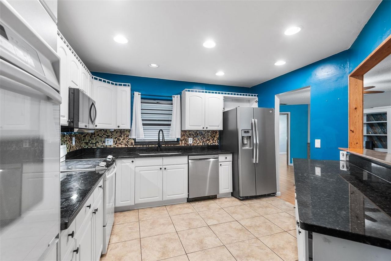 905 Van Drive , Auburndale, FL 33823 Photo