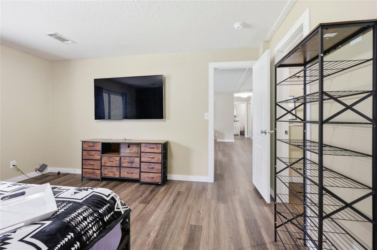 45861 Raccoon Street, Paisley, FL 32767 Photo