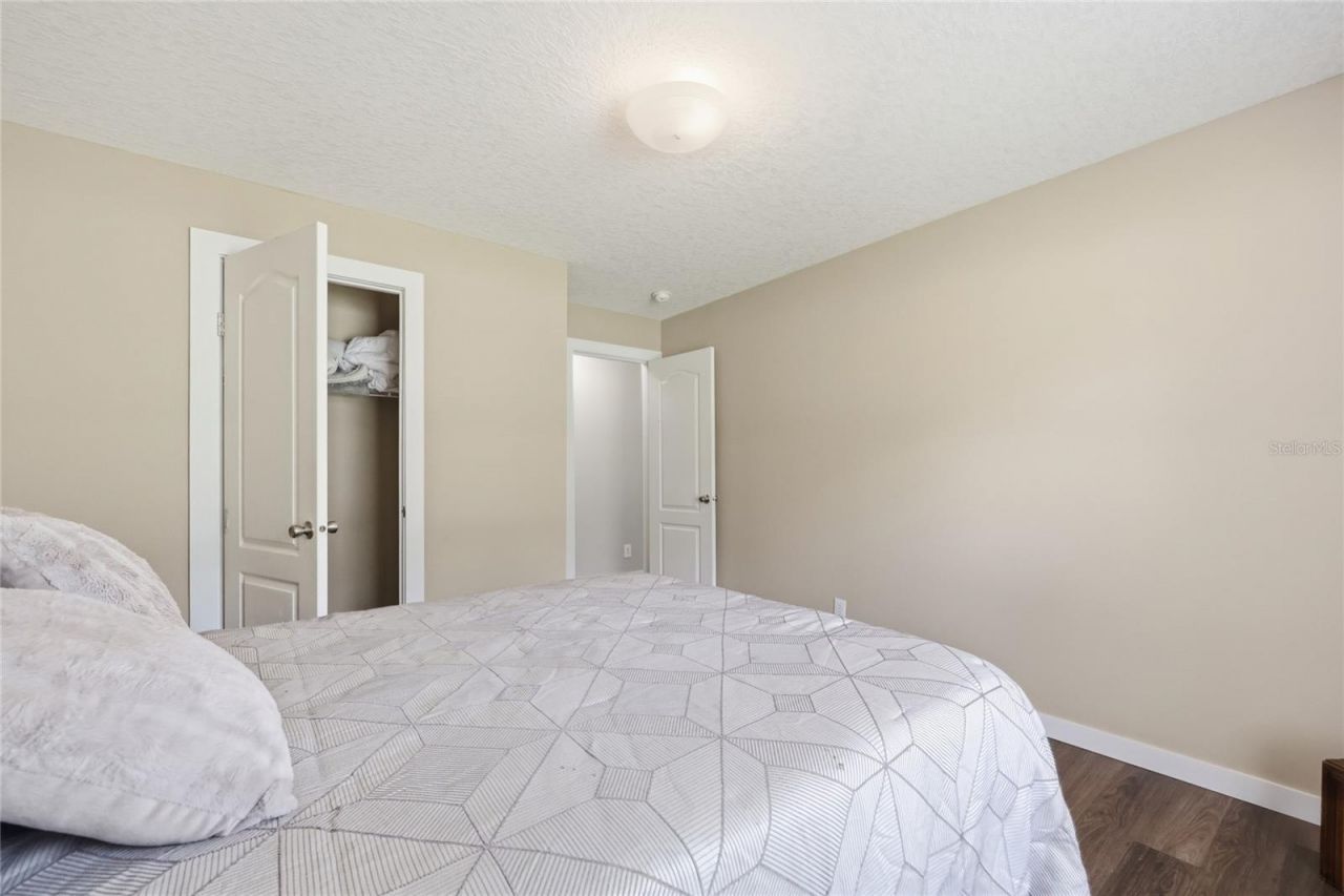 45861 Raccoon Street, Paisley, FL 32767 Photo