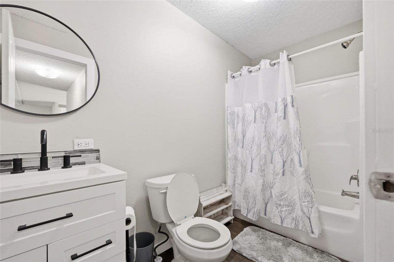 45861 Raccoon Street, Paisley, FL 32767 Photo